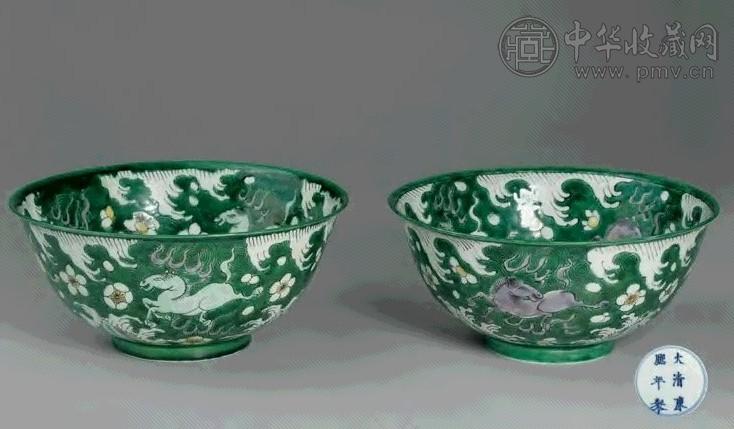 清康熙 素三彩海马纹碗(1对)