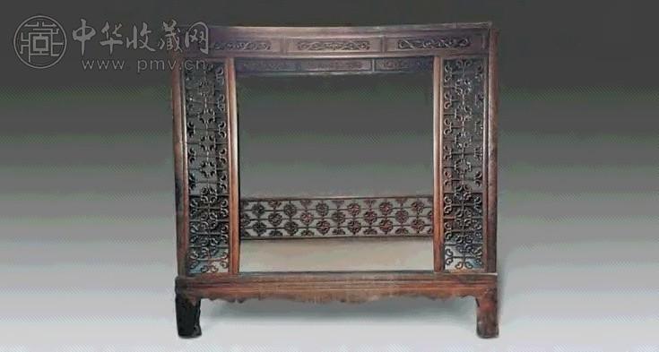 清早期 榉木雕花架子床