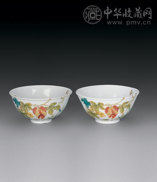 粉彩花卉过墙彩小碗(1对)