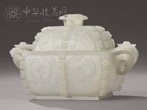 晚清 青玉痕都斯坦式带盖方炉