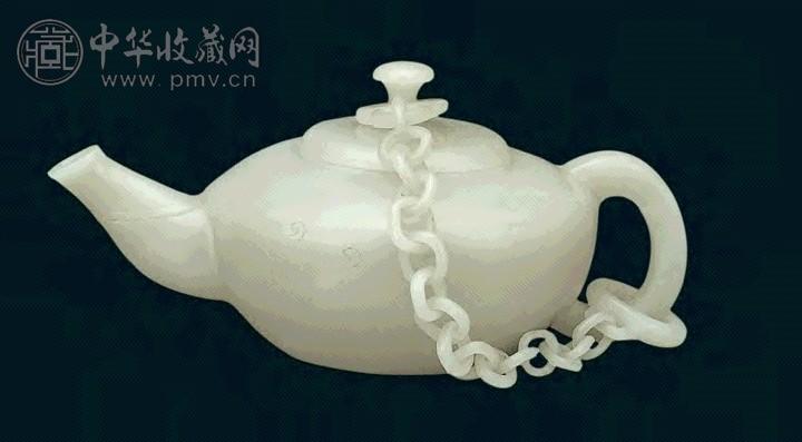清 白玉雕活环壶