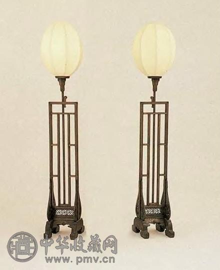 清晚期 榆木可升降式座灯(1对)