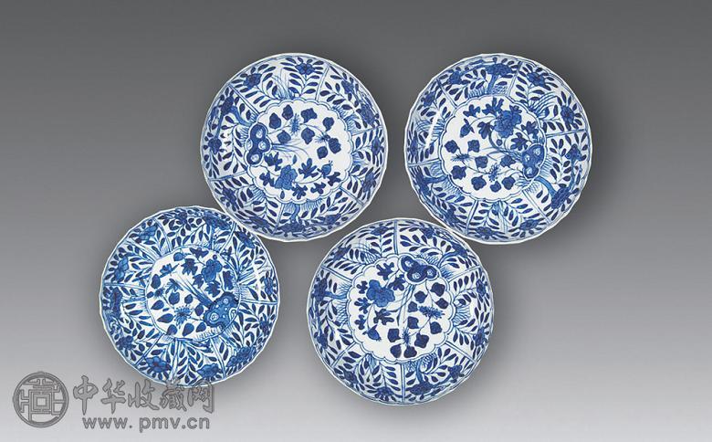 清光绪 青花花卉纹小盘(4只)