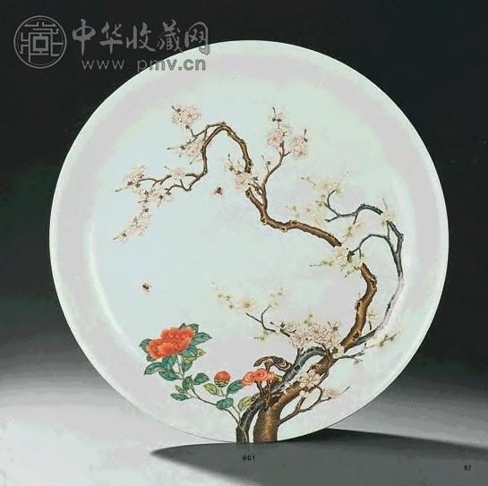 清雍正 粉彩过墙枝花卉蜜蜂纹大盘