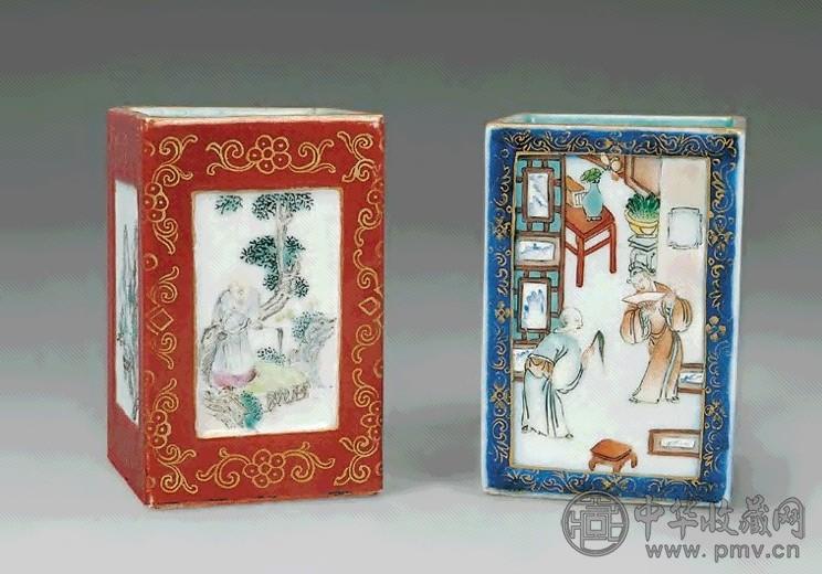 清乾隆 嘉庆 矾红开光粉彩小方笔筒 粉彩人物小笔筒(2件)