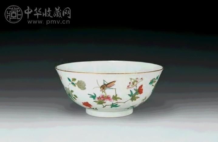 清咸丰 粉彩花卉草虫碗