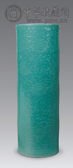清乾隆 松石绿釉刻花剑筒
