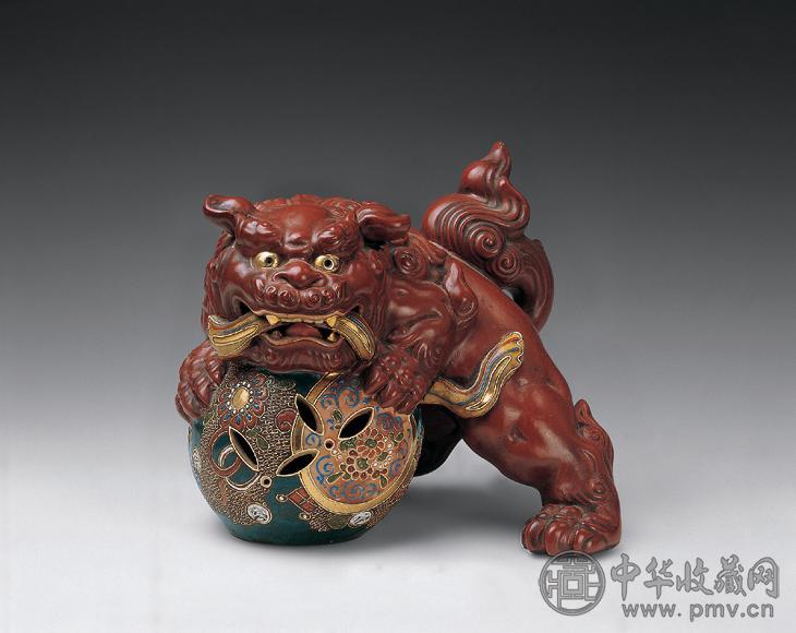 日本 九谷狮子滚绣球摆件