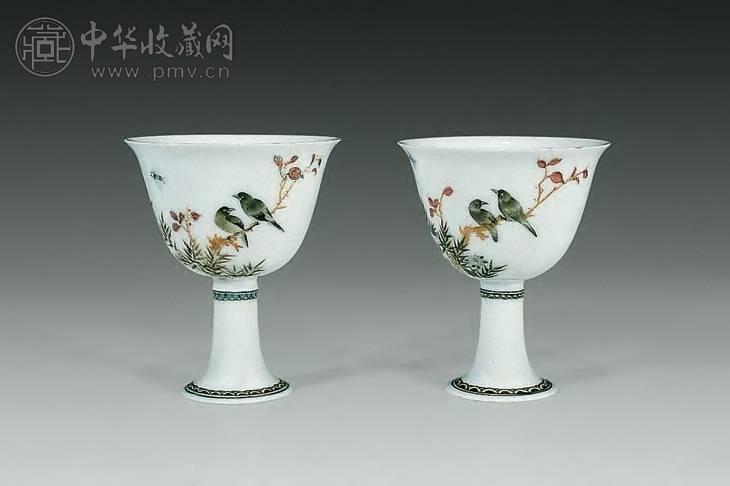 1963年 釉中彩花鸟题诗仿成化高足杯(1对)