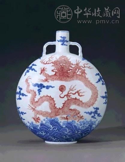 清乾隆青花釉里红海水云龙纹双耳扁瓶收藏资讯|艺术家|书画家|书画名人