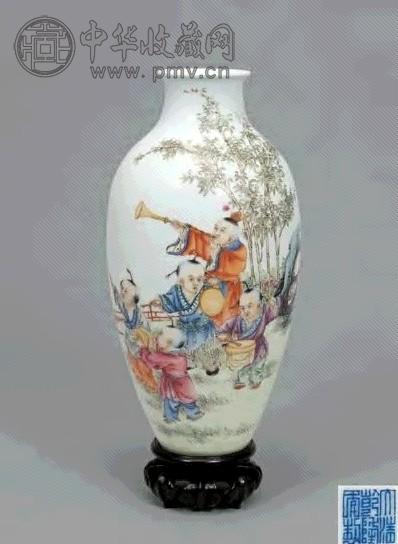 民国 粉彩婴戏图纹瓶