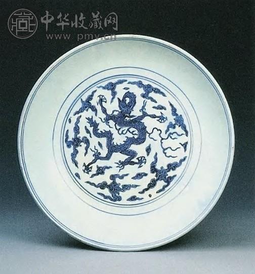 明嘉靖 青花龙纹大盘