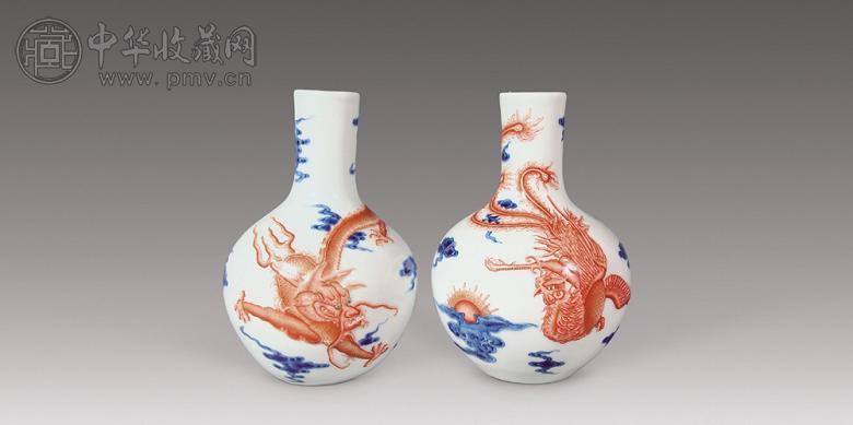 民国 铁红龙纹描金瓶(1对)
