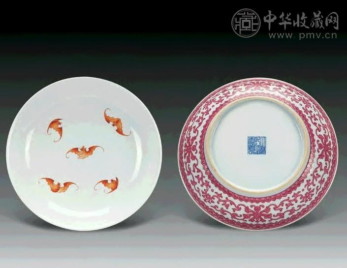 清乾隆 胭脂红五蝠盘