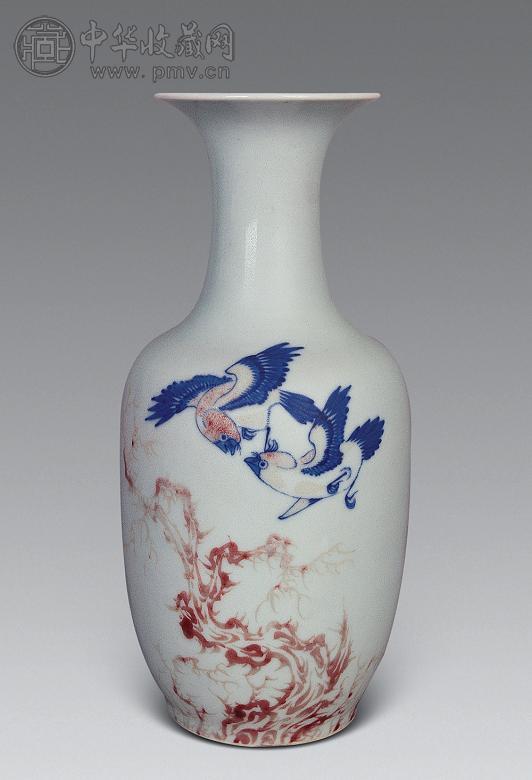中国 景徳鎮 工芸美術師 許錫媽作 青花釉裏紅花蝶文瓶 證書付 G