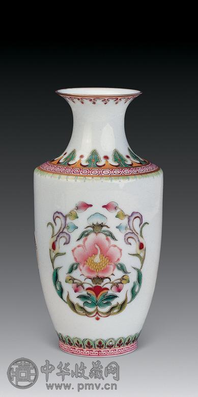 民国 珐琅彩宝相花薄胎小瓶