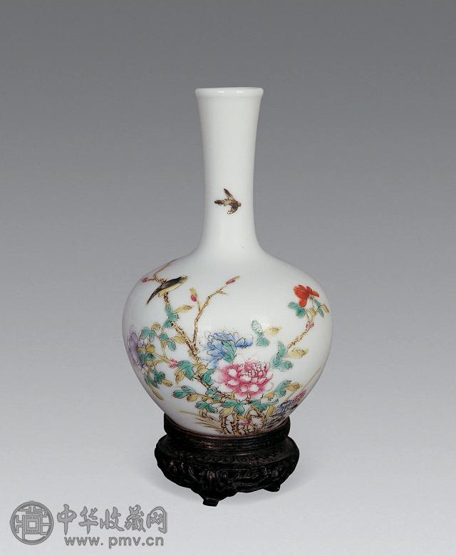 民国 粉彩花鸟小天球瓶