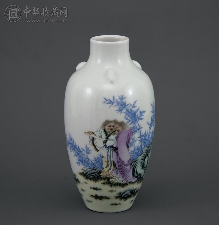 民国 粉彩人物纹小瓶