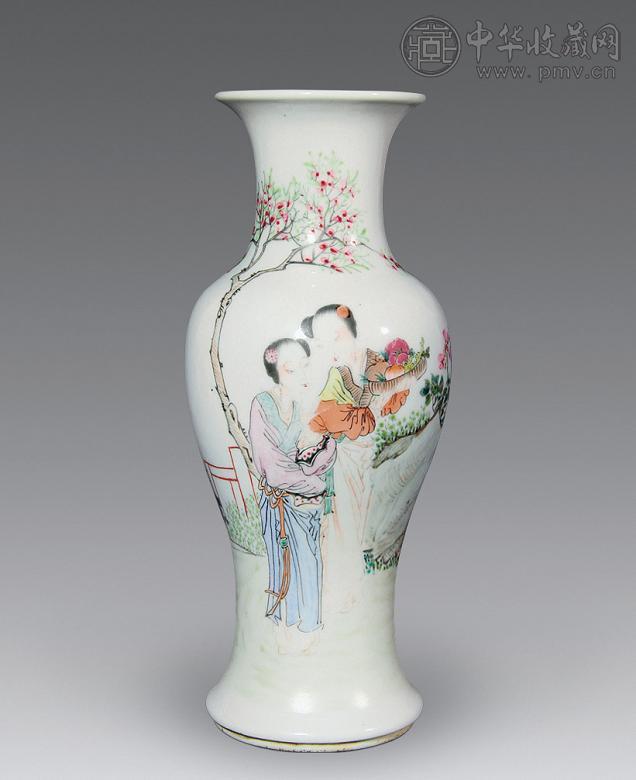 民国 粉彩二乔纹观音瓶