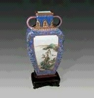 民国 珐琅彩开光山水四方瓶