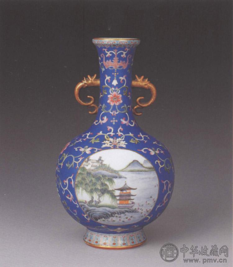 民国 色地粉彩开光山水人物纹双耳瓶