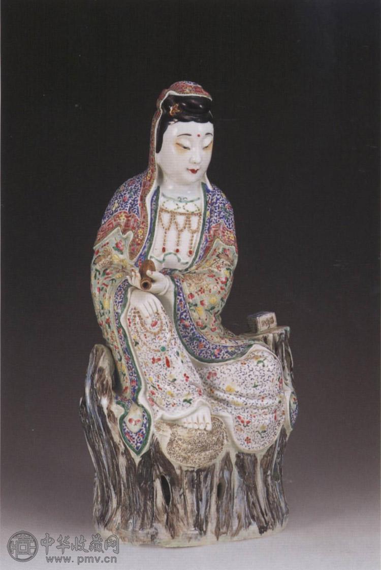 民国 粉彩观音坐像