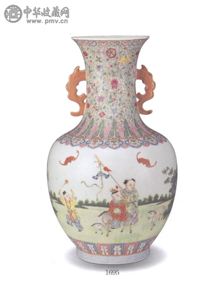 民国 粉彩婴戏图双耳瓶