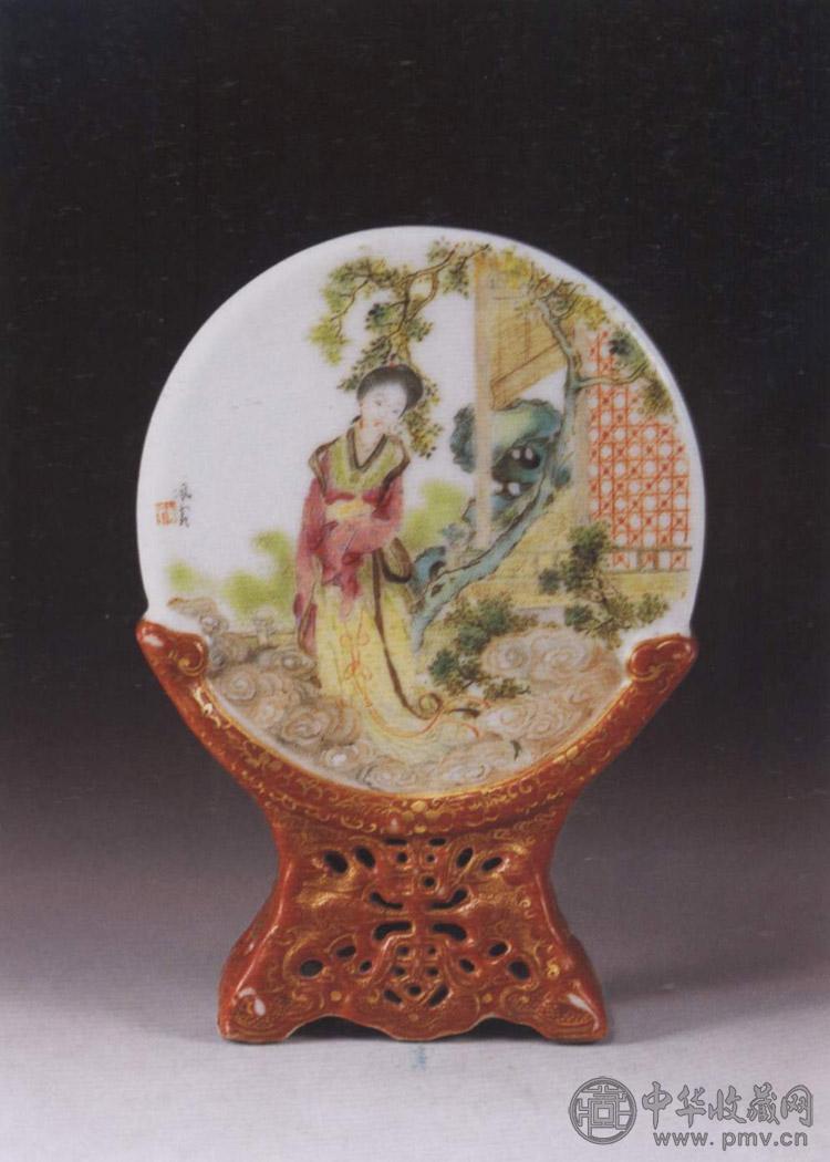 民国 粉彩人物草虫插屏