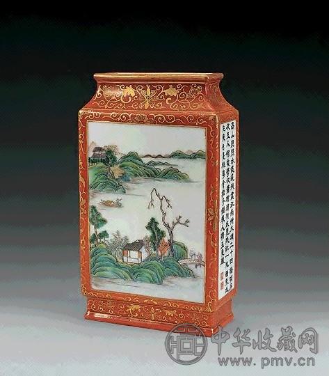民国 珊瑚地描金粉彩山水诗文扁方瓶