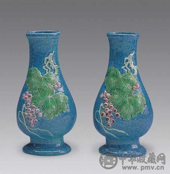民国 炉均釉堆瓷葡萄小瓶(1对)