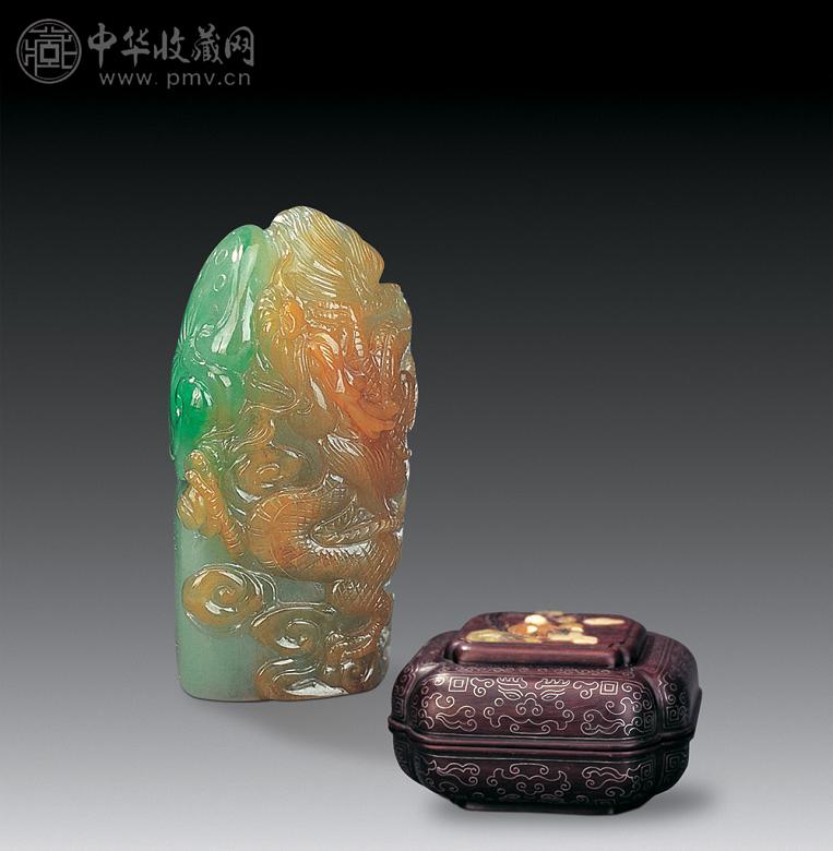 清 翡翠刻龙印章