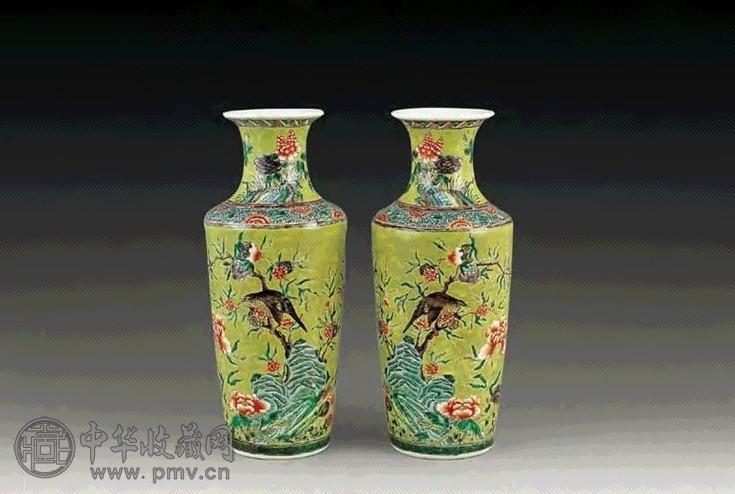 民国 葵绿地粉彩花鸟瓶(1对)
