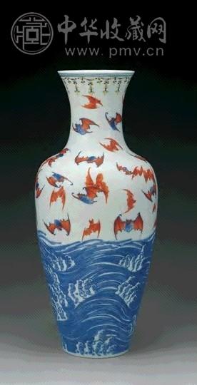 民国 青花抹红福海纹瓶