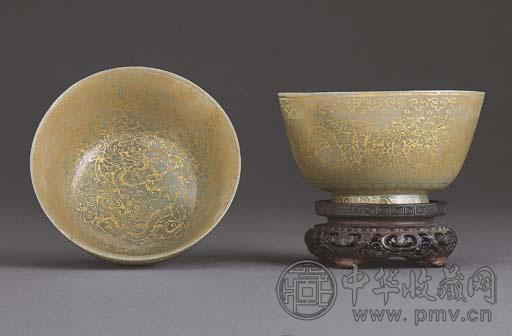 清乾隆 青玉描金龙纹碗(1对)