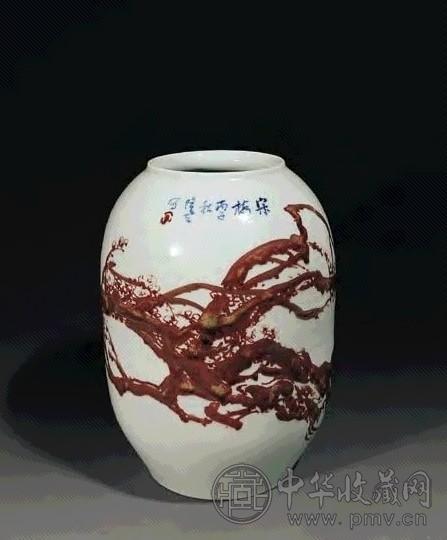 现代 釉里红梅花瓶