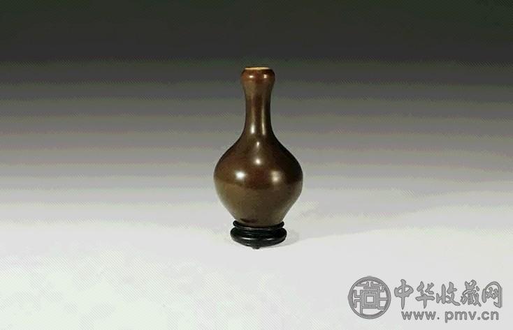 清康熙 酱釉小蒜头瓶