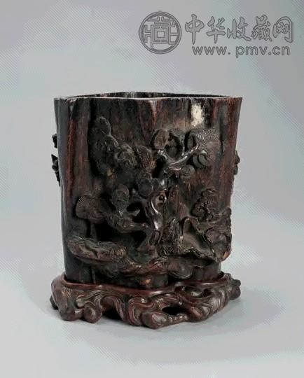 明晚期 沉香木深浮雕松竹梅纹笔筒