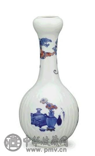 清 康熙 青花釉里红蒜头瓶