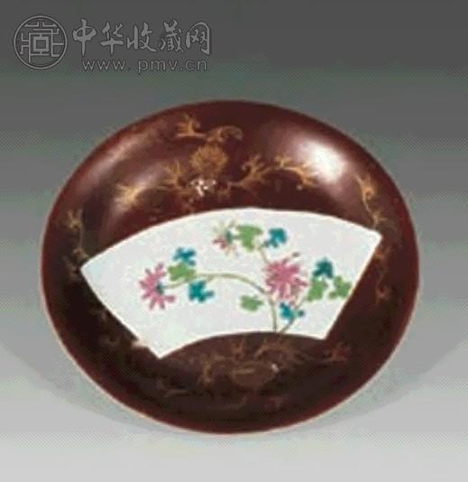 清乾隆 酱地开光花卉盘