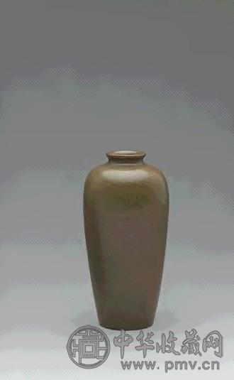 清 茶叶末釉小瓶