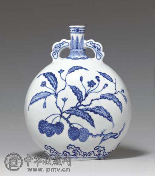 清雍正青花花卉纹瓶