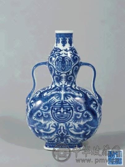 清乾隆 青花螭龙纹如意耳葫芦瓶