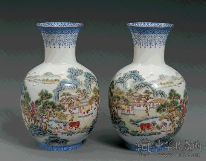 民国 粉彩山水人物纹瓶(1对)