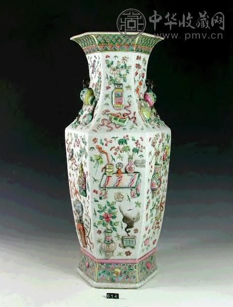 清同治 粉彩雕瓷六方瓶