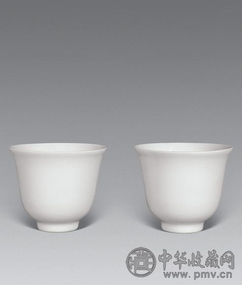 清宣统 白釉杯(1对)