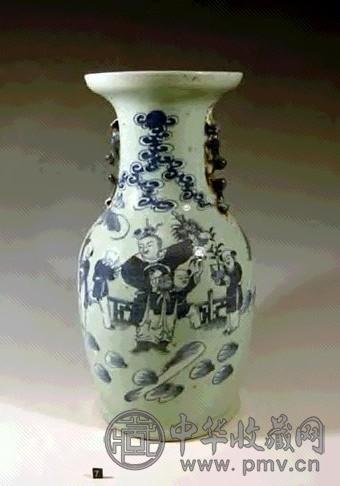 清光绪 豆青青花人物瓶