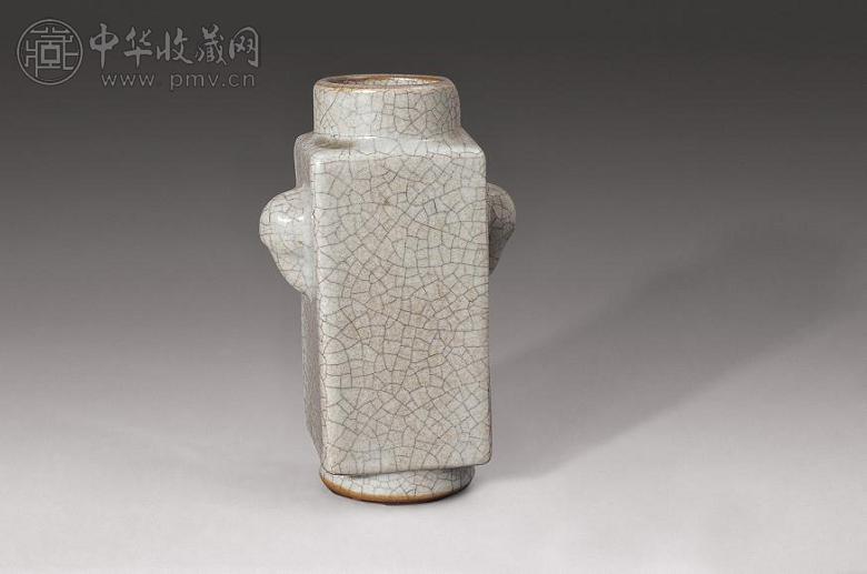 清中期 哥釉象耳方瓶