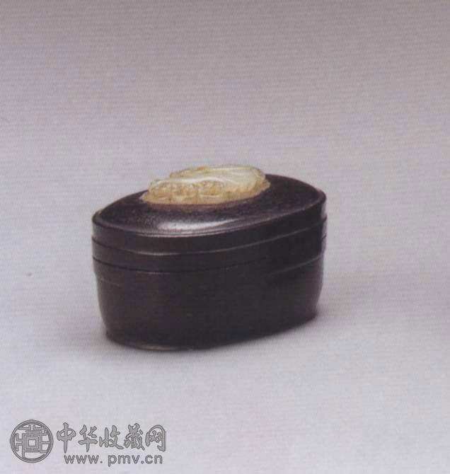 清中期 紫檀嵌白玉雕飞天图小盒