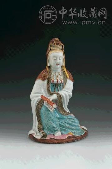 清乾隆 粉彩观音坐像