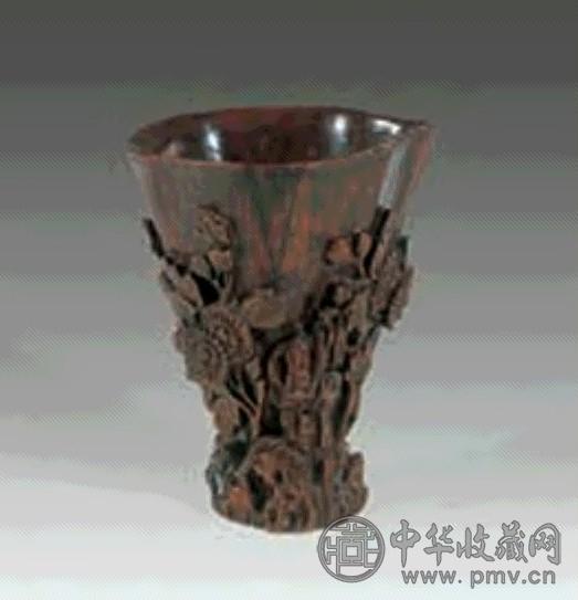 清 沉香雕菊花杯